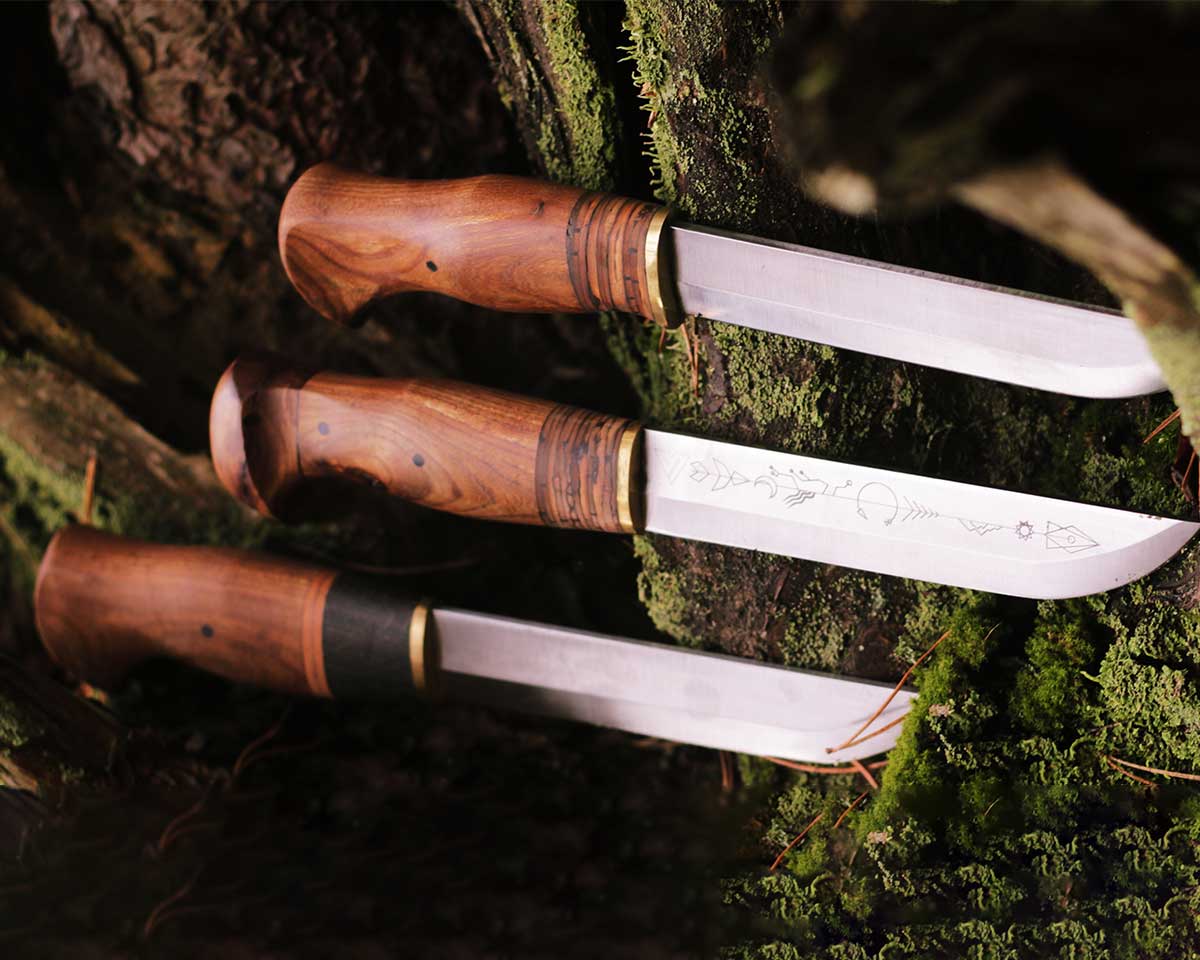 leuku_knifes_beech_wood_with_birch.jpg